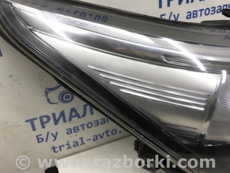 ФОТО Фара правая галоген Рестайлинг для Toyota Avensis T270 (10.2008-12.2012) Київ