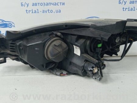 ФОТО Фара правая галоген Рестайлинг для Mazda CX-5 KE (12-17) Киев