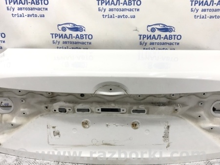 ФОТО Крышка багажника Рестайлинг для Toyota Avensis T270 (10.2008-12.2012) Киев
