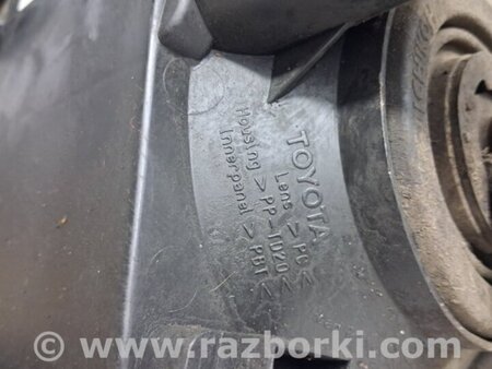 ФОТО Фара правая галоген для Toyota RAV-4 (05-12) Київ