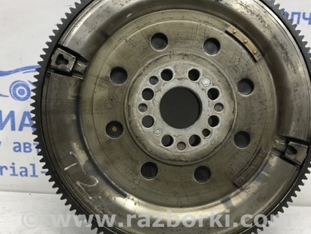 ФОТО Маховик для Toyota Avensis T270 (10.2008-12.2012) Киев