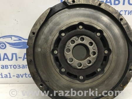 ФОТО Маховик для Toyota Avensis T270 (10.2008-12.2012) Киев