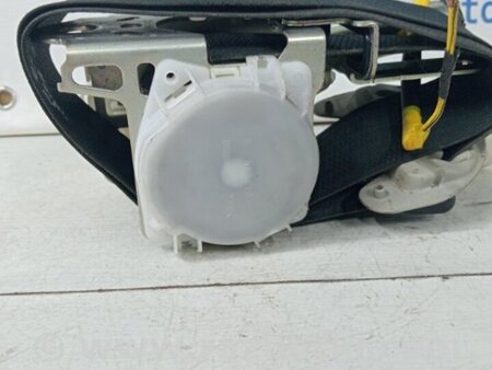 ФОТО Ремень безопасности передний правый для Toyota RAV-4 (15-18) Киев