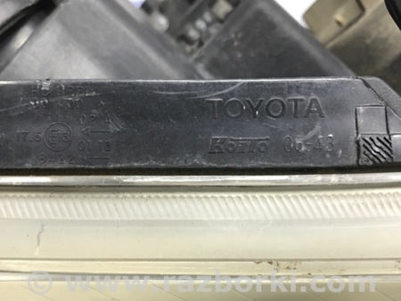 ФОТО Фара правая галоген для Toyota Avensis T250 (02.2003-10.2009) Киев