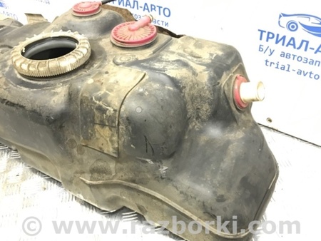 ФОТО Бак топливный пластик для Toyota Land Cruiser Prado 120 Киев