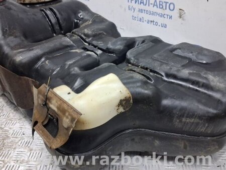 ФОТО Бак топливный пластик для Toyota Land Cruiser Prado 120 Киев