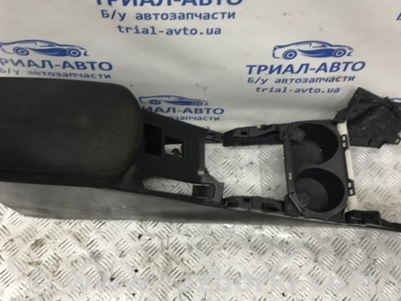 ФОТО Подлокотник для Toyota RAV-4 (05-12) Київ