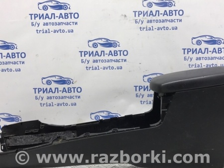 ФОТО Подлокотник для Toyota RAV-4 (15-18) Киев