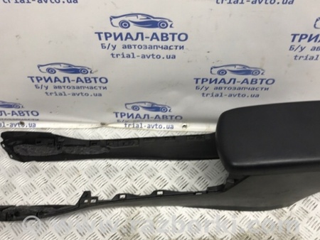 ФОТО Подлокотник для Toyota RAV-4 (15-18) Киев