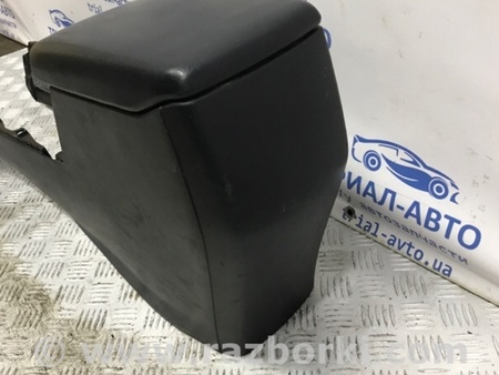 ФОТО Подлокотник для Toyota RAV-4 (15-18) Киев