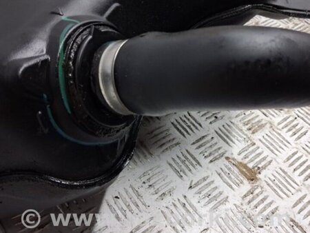 ФОТО Бак топливный пластик для Toyota Auris E150 (10.2006-11.2012) Київ