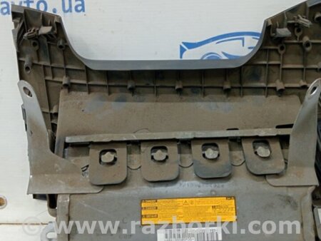 ФОТО подушка в колени для Toyota RAV-4 (05-12) Київ