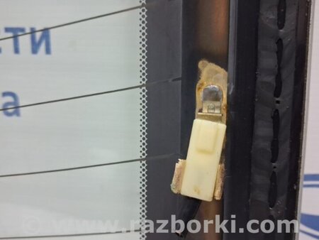 ФОТО Стекло в кузов заднее для Mazda 3 BK (2003-2009) (I) Київ