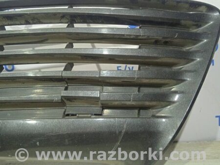 ФОТО Решетка бампера центральная для Toyota Camry 50 XV55 (04.2014-07.2018)  Киев