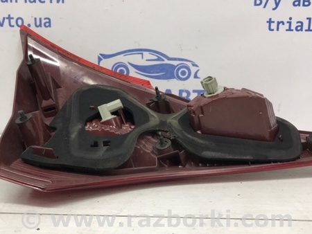 ФОТО Фонарь задний внутренний правый для Toyota RAV-4 (15-18) Киев