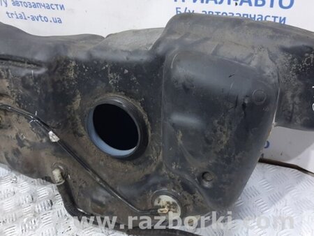 ФОТО Бак топливный пластик для Nissan Tiida/Versa C11 Київ