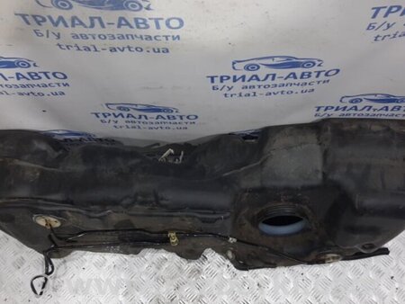 ФОТО Бак топливный пластик для Nissan Tiida/Versa C11 Київ