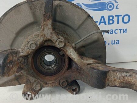 ФОТО Кулак поворотный правый со ступицей для Suzuki Grand Vitara Київ