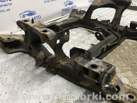 ФОТО Балка передней подвески для Suzuki Grand Vitara Киев