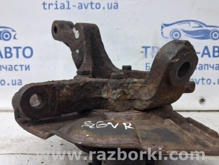 ФОТО Кулак поворотный правый со ступицей для Suzuki Grand Vitara Київ