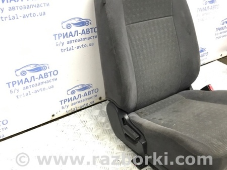 ФОТО Сиденье переднее правое для Mitsubishi Lancer IX 9 (03-07) Киев