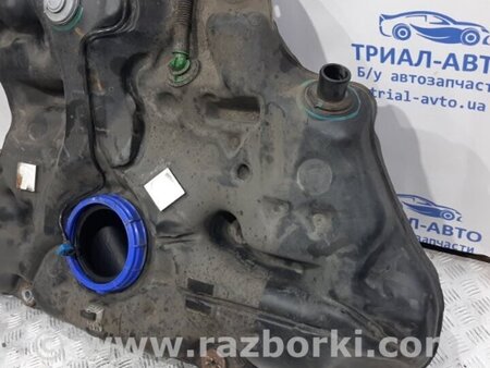 ФОТО Бак топливный пластик для Toyota Avensis T270 (10.2008-12.2012) Киев