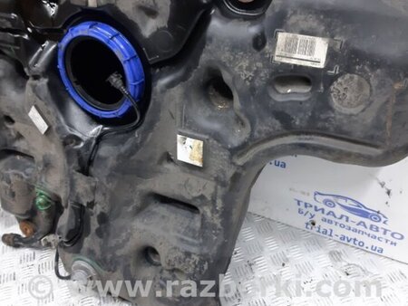 ФОТО Бак топливный пластик для Toyota Avensis T270 (10.2008-12.2012) Киев