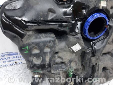 ФОТО Бак топливный пластик для Toyota Avensis T270 (10.2008-12.2012) Киев