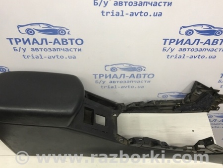 ФОТО Подлокотник для Toyota RAV-4 (05-12) Київ