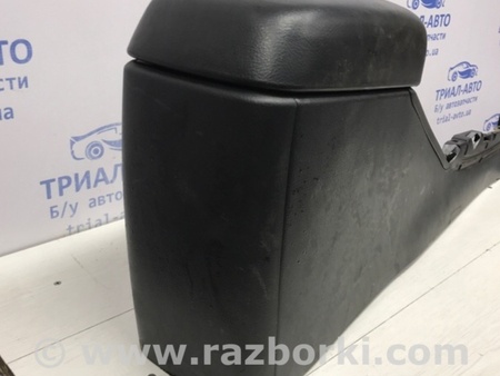 ФОТО Подлокотник для Toyota RAV-4 (05-12) Київ