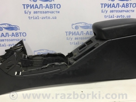 ФОТО Подлокотник для Toyota RAV-4 (05-12) Київ