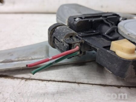 ФОТО Стеклоподъемник задний правый для Suzuki SX4 Киев