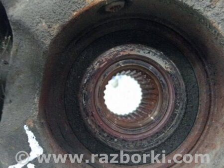 ФОТО Кулак поворотный левый со ступицей для SsangYong Korando Киев