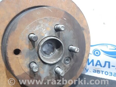 ФОТО Цапфа задняя левая со ступицей для Land Rover Freelander Киев
