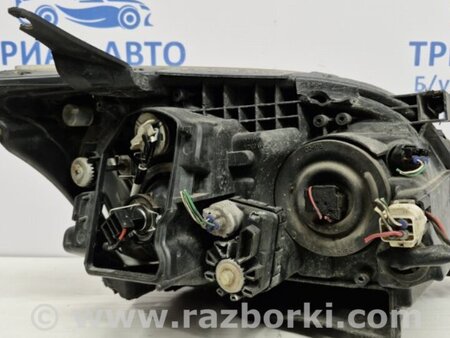 ФОТО Фара левая галоген для Toyota Avensis T250 (02.2003-10.2009) Киев