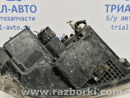 ФОТО Фара левая галоген для Toyota Avensis T250 (02.2003-10.2009) Киев