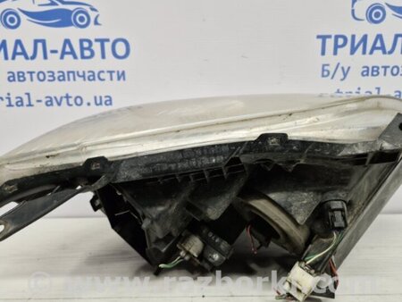 ФОТО Фара левая галоген для Toyota Avensis T250 (02.2003-10.2009) Киев