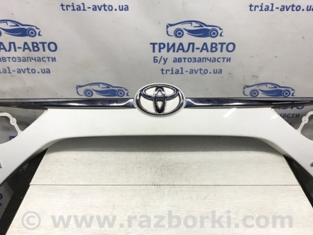 ФОТО Накладка крышки багажника для Toyota Avensis T270 (10.2008-12.2012) Киев