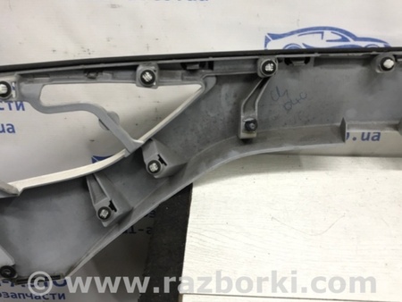 ФОТО Накладка крышки багажника для Toyota Avensis T270 (10.2008-12.2012) Киев