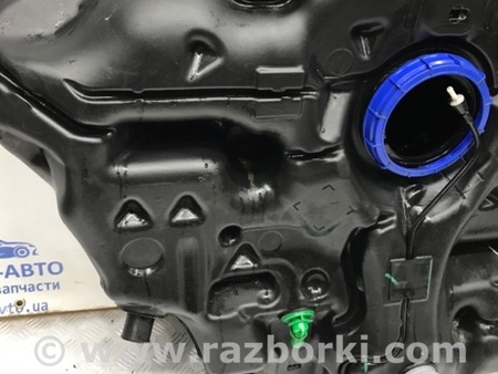 ФОТО Бак топливный пластик для Toyota Avensis T270 (10.2008-12.2012) Киев