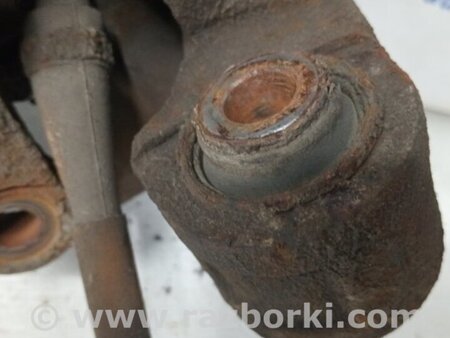 ФОТО Цапфа задняя правая со ступицей для Suzuki Grand Vitara Киев
