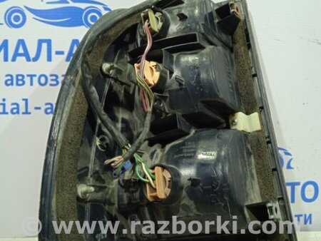 ФОТО Фонарь задний внешний правый для Toyota Land Cruiser 100 Киев