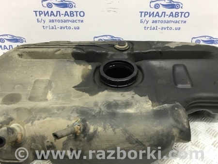 ФОТО Бак топливный пластик для Toyota Avensis T250 (02.2003-10.2009) Киев