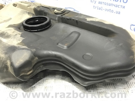 ФОТО Бак топливный пластик для Toyota Avensis T250 (02.2003-10.2009) Киев
