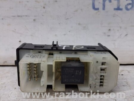 ФОТО Кнопка стеклоподъемника для Toyota Land Cruiser Prado 120 Киев