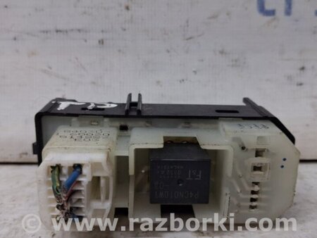ФОТО Кнопка стеклоподъемника для Toyota Land Cruiser Prado 120 Киев