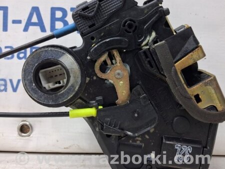 ФОТО Замок двери задний левый для Toyota Avensis T250 (02.2003-10.2009) Київ