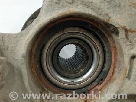 ФОТО Кулак поворотный левый со ступицей для Toyota Avensis T250 (02.2003-10.2009) Киев