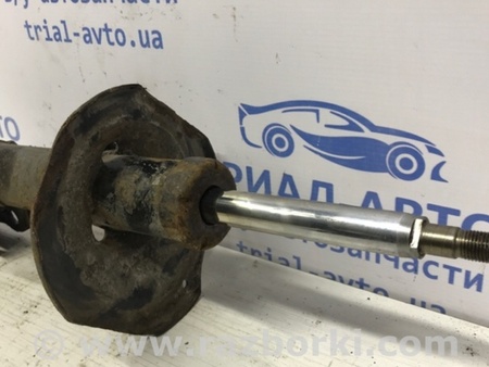 ФОТО Амортизатор передний левый для Toyota Avensis T250 (02.2003-10.2009) Киев