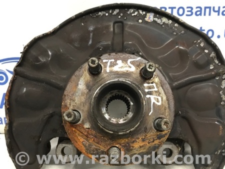 ФОТО Кулак поворотный правый со ступицей для Toyota Avensis T250 (02.2003-10.2009) Киев